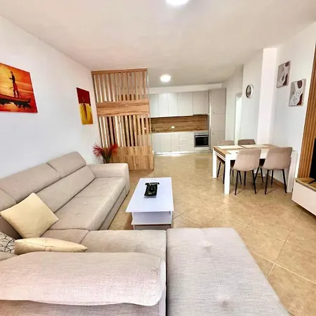 Adriana By Adriatic Living * Durrës