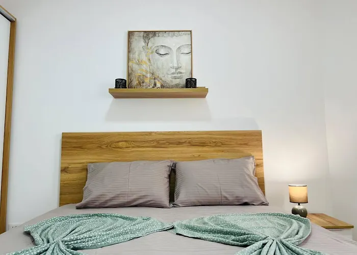 Adriana By Adriatic Living *