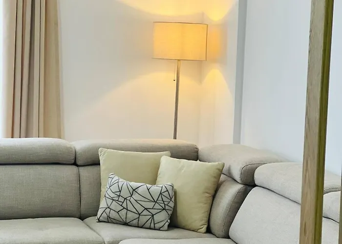 Adriana By Adriatic Living *